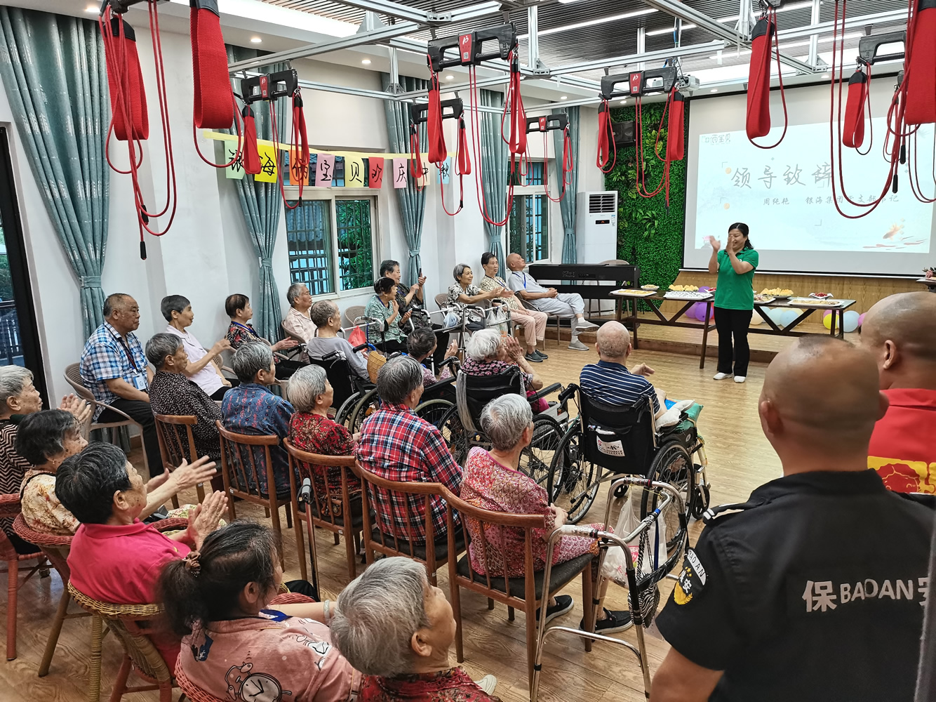 銀海倆寶貝窯灣康養(yǎng)中心開展“情滿中秋，明月寄相思”聯(lián)歡活動