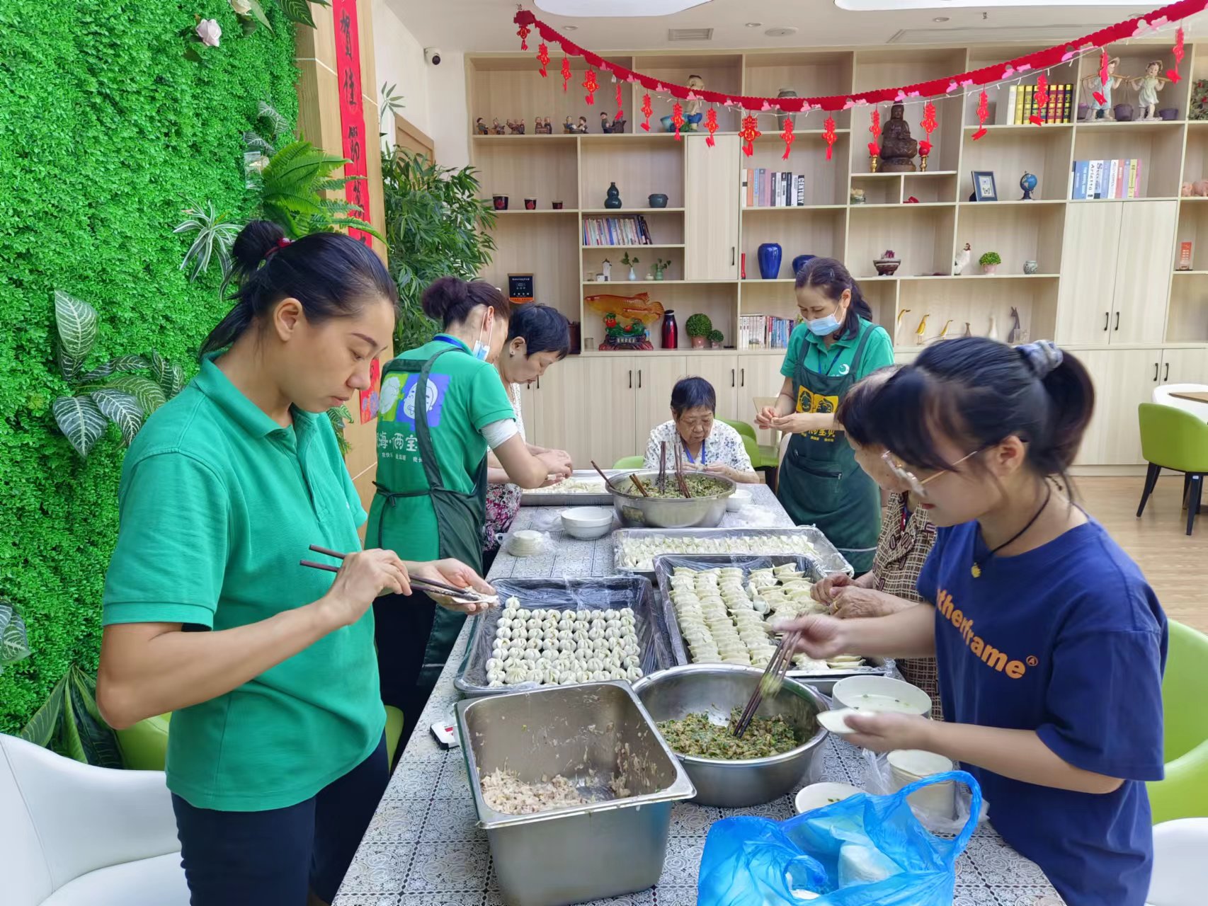 包餃子、慶團圓、齊上陣